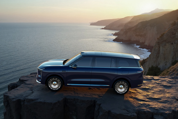 33.69万元起，上汽旗舰?智己LS9正式开启预售 以全球巅峰科技，颠覆30万级大六座SUV格局