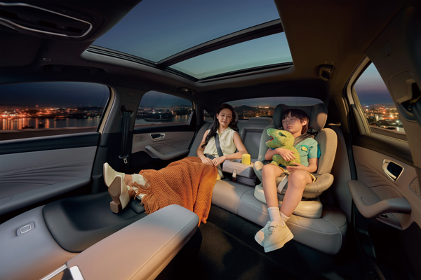 荣威M7 DMH重磅上市，限时美好价8.58万元起享新能源时代家轿王