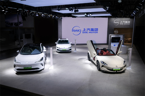 当技术开花、改革结果：上汽的“硬核反攻”